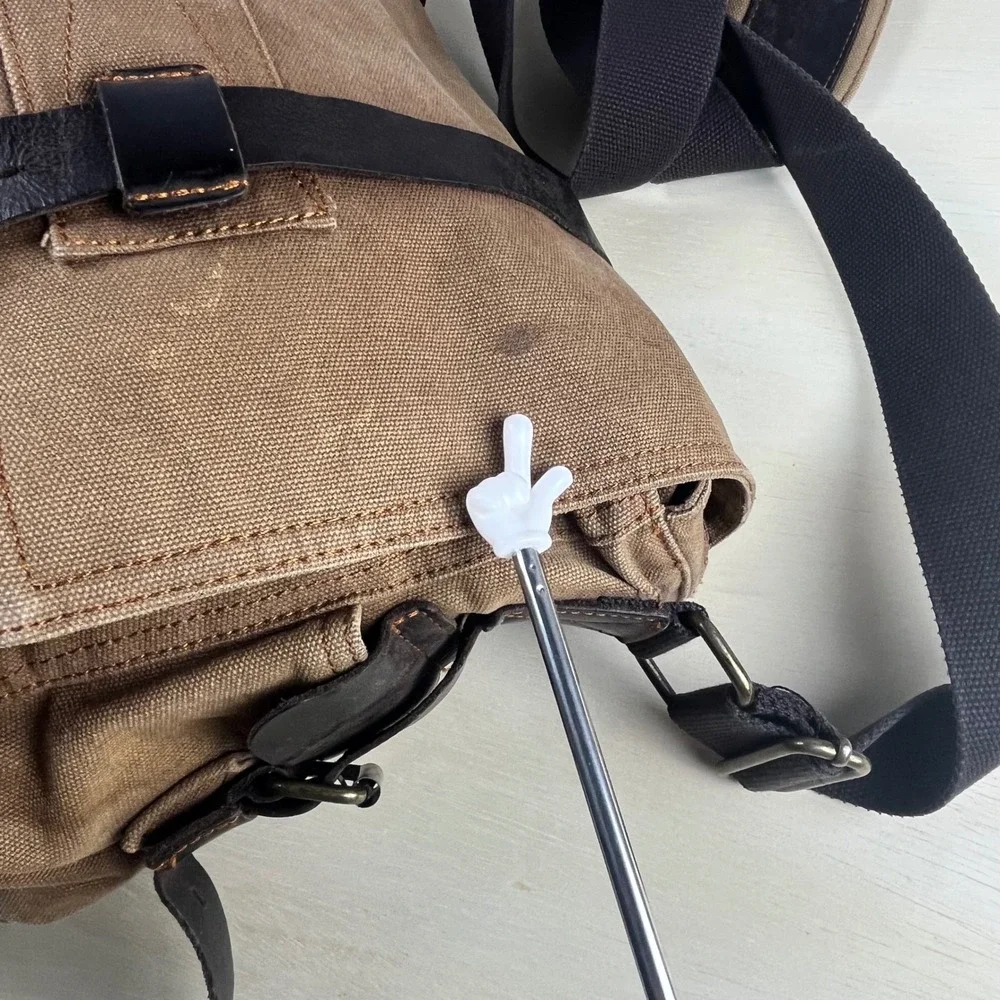 Berchirly canvas messenger
